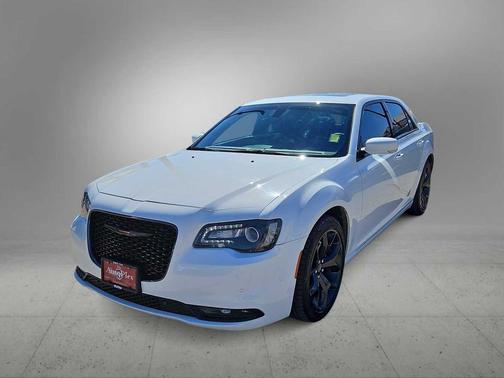 2022 Chrysler 300 S
