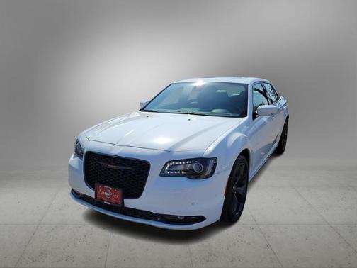 2022 Chrysler 300 S