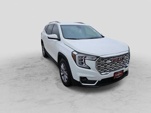 Summit White 2024 GMC Terrain SLT