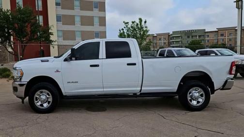 2021 RAM 2500 Tradesman 4x4 Crew Cab 8 Box