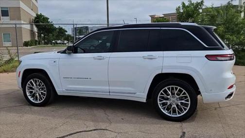 2022 Jeep Grand Cherokee 4xe Summit