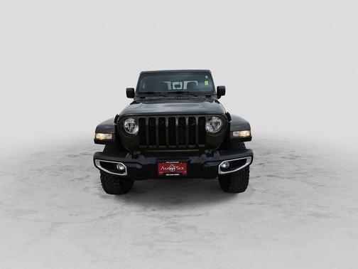 Sarge Green Clearcoat 2021 Jeep Gladiator Texas Trail 4x4