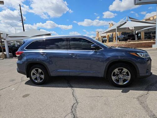2019 Toyota Highlander Limited Platinum