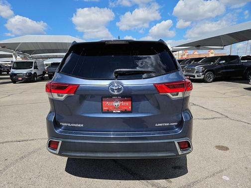 2019 Toyota Highlander Limited Platinum