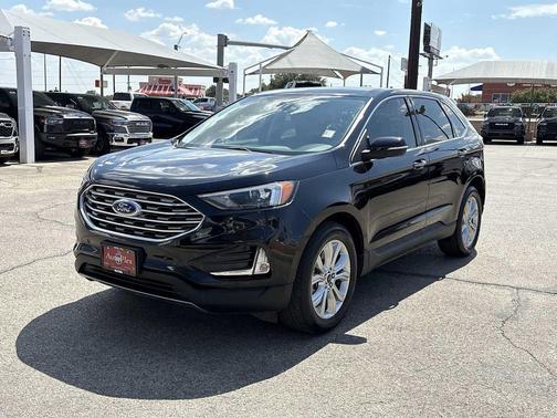 2023 Ford Edge Titanium