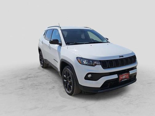 Bright White Clearcoat 2026 Jeep Compass Latitude