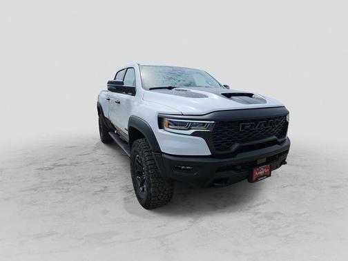 Bright White Clearcoat 2026 RAM 1500 RHO