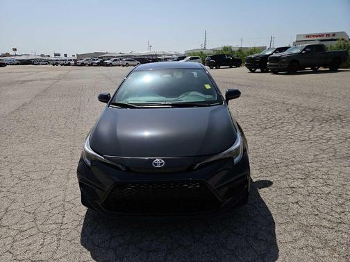 Underground 2025 Toyota Corolla SE