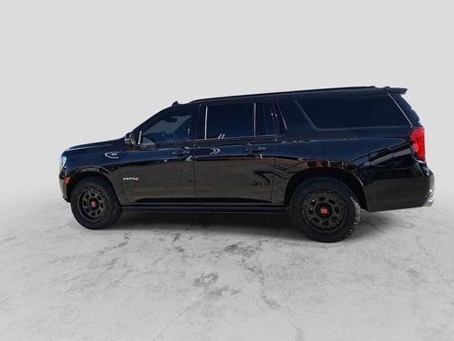 2022 GMC Yukon XL AT4