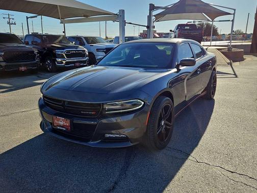 2019 Dodge Charger SXT