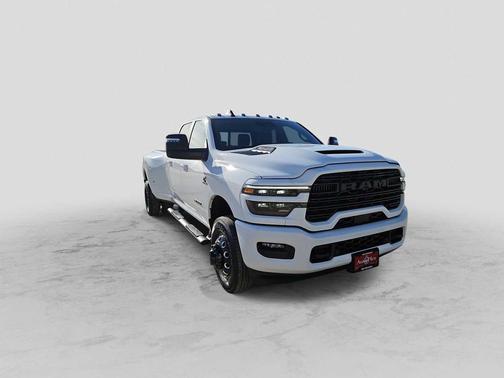2026 RAM 3500 Laramie 4x4 Crew Cab 8 Box