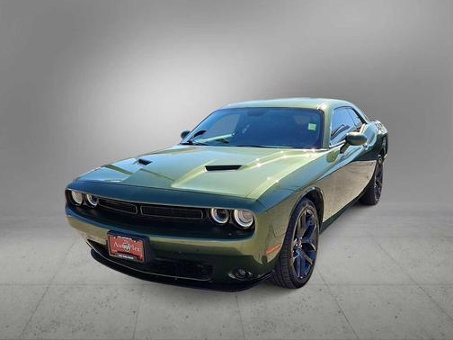 2022 Dodge Challenger SXT