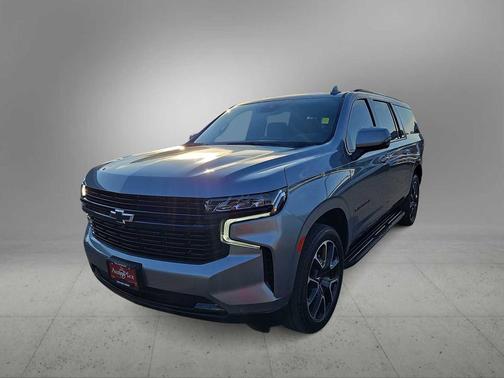 2023 Chevrolet Suburban RST