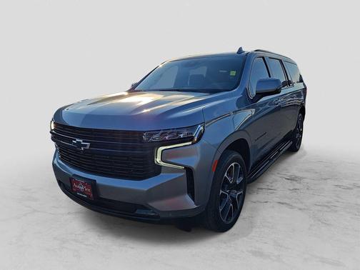 2023 Chevrolet Suburban RST