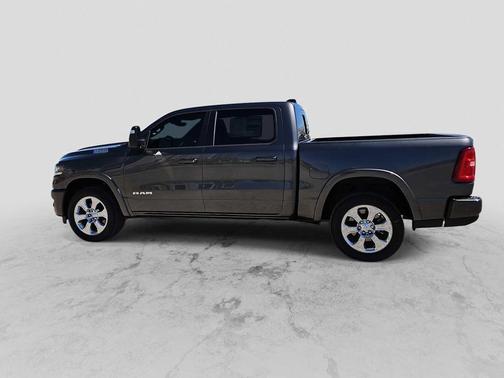 Granite Crystal Metallic Clearcoat 2026 RAM 1500 Big Horn/Lone Star