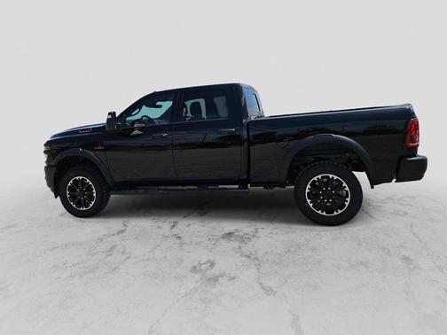 Diamond Black Crystal Pearlcoat 2026 RAM 2500 Warlock 4x4 Crew Cab 64 Box