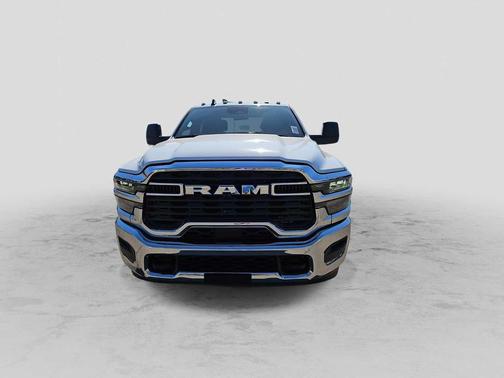 2026 RAM 3500 Tradesman 4x4 Crew Cab 8 Box