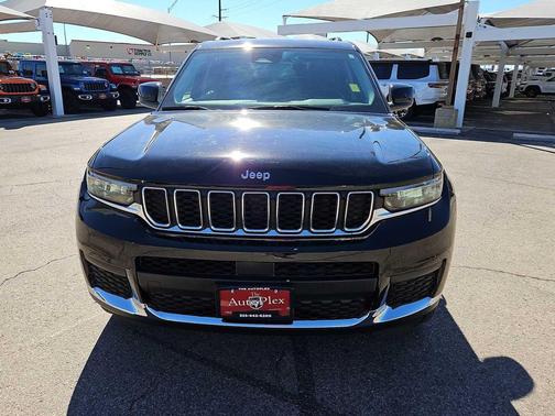 2024 Jeep Grand Cherokee L Laredo