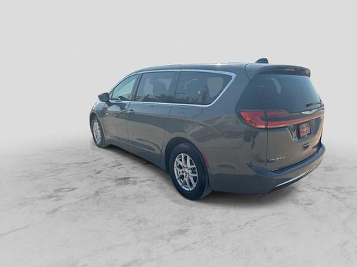 Ceramic Gray Clearcoat 2025 Chrysler Pacifica L