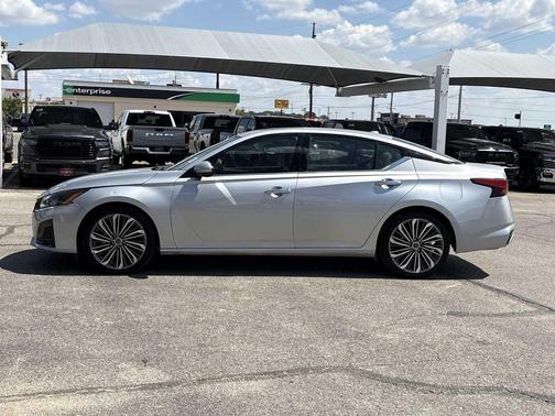 2023 Nissan Altima 2.5 SL