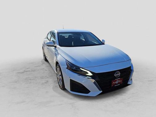 2023 Nissan Altima 2.5 S