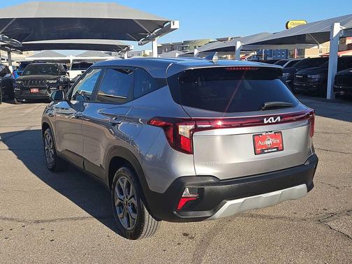 2025 Kia Seltos LX