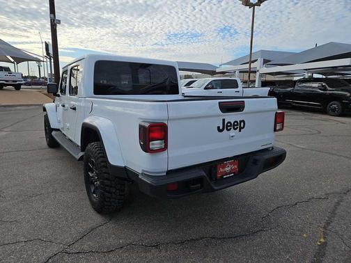 2025 Jeep Gladiator High Tide