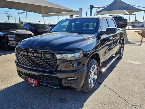 2026 RAM 1500 Express