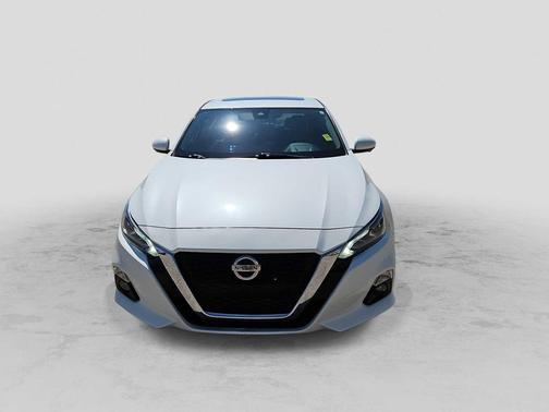 2020 Nissan Altima 2.0 Platinum