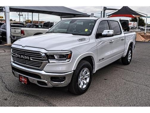 Ivory White Tri-Coat Pearlcoat 2019 RAM 1500 Laramie