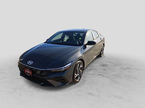 2025 Hyundai ELANTRA Sport