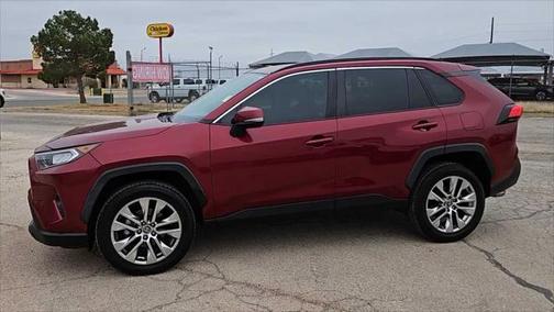 2020 Toyota RAV4 XLE Premium