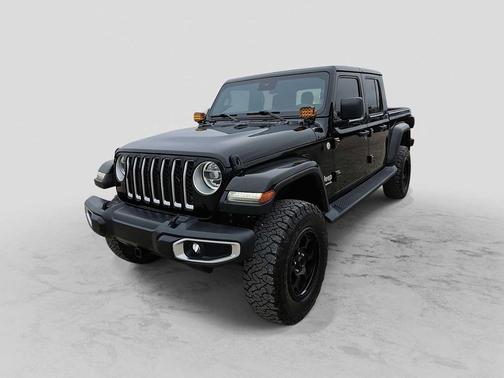 Black Clearcoat 2020 Jeep Gladiator Overland