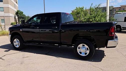 2026 RAM 2500 Tradesman 4x4 Crew Cab 64 Box
