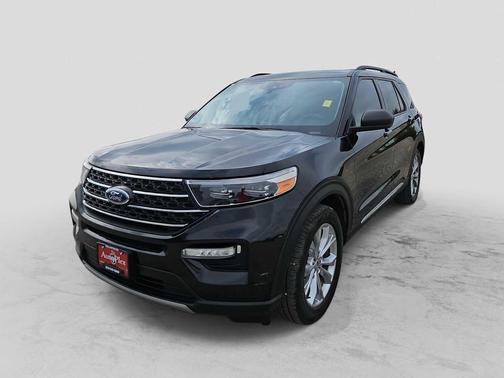 AGATE BLACK METALLIC 2022 Ford Explorer XLT