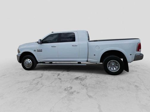 Bright White Clearcoat 2018 RAM 3500 Laramie 4x4 Mega Cab 64 Box