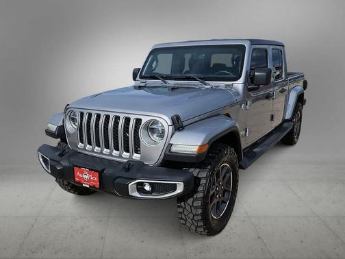 Billet Silver Metallic Clearcoat 2020 Jeep Gladiator Overland