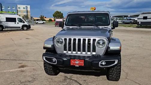Billet Silver Metallic Clearcoat 2020 Jeep Gladiator Overland