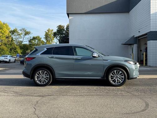 2024 INFINITI QX50 LUXE AWD