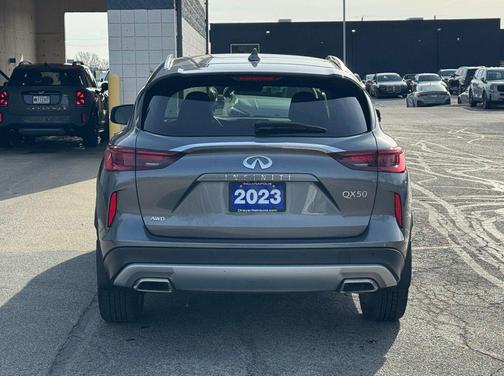 2023 INFINITI QX50 LUXE AWD