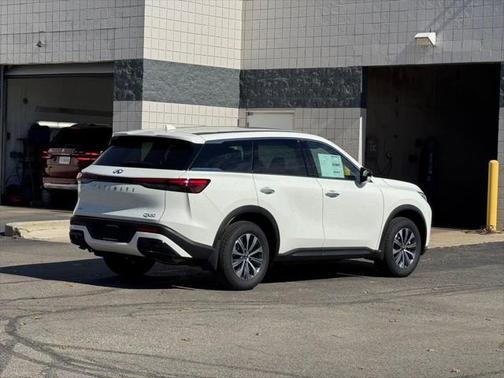 2025 INFINITI QX60 Pure