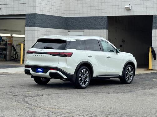 2024 INFINITI QX60 Luxe