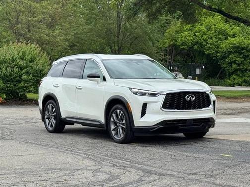 2024 INFINITI QX60 Luxe