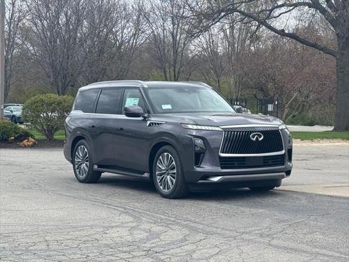 2025 INFINITI QX80 Luxe