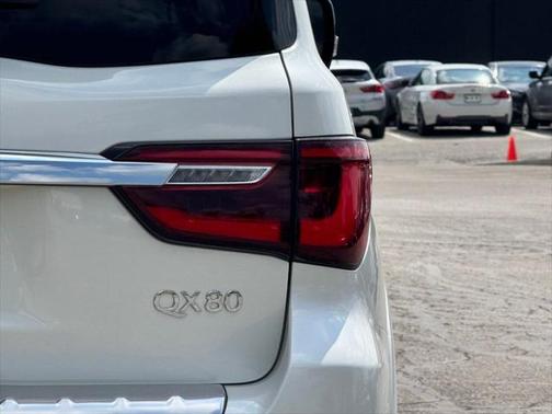 2024 INFINITI QX80 SENSORY AWD