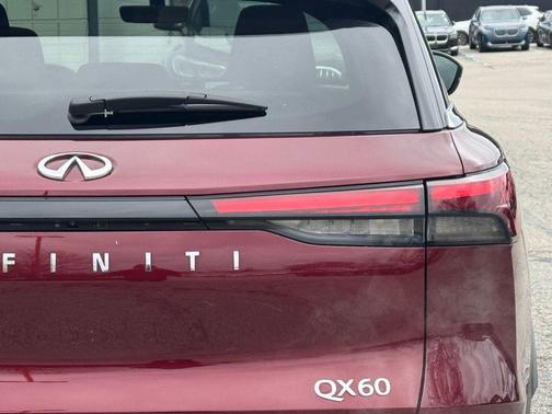 2024 INFINITI QX60 Luxe
