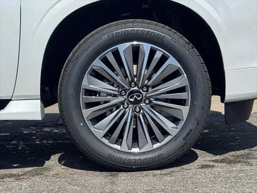 2025 INFINITI QX80 SENSORY AWD