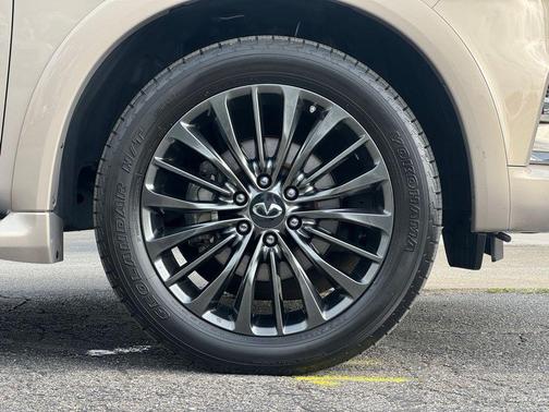 2022 INFINITI QX80 SENSORY AWD