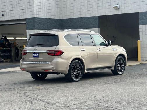 2022 INFINITI QX80 SENSORY AWD