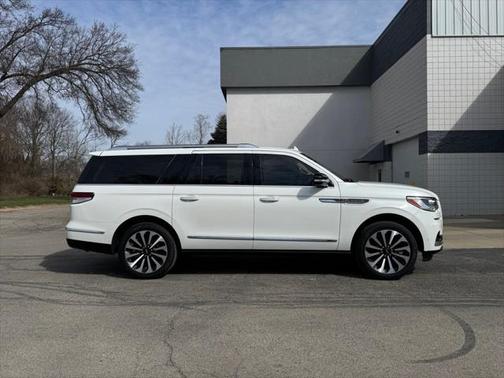 2024 Lincoln Navigator Reserve